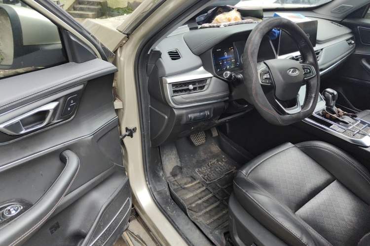 Used Chery Tiggo 8 2019 1.5 TCI Automatic Elite Model Driver Seat