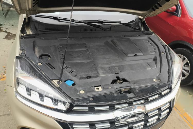 Used Chery Tiggo 8 2019 1.6 TGDI Automatic Luxury Model Engine Bay