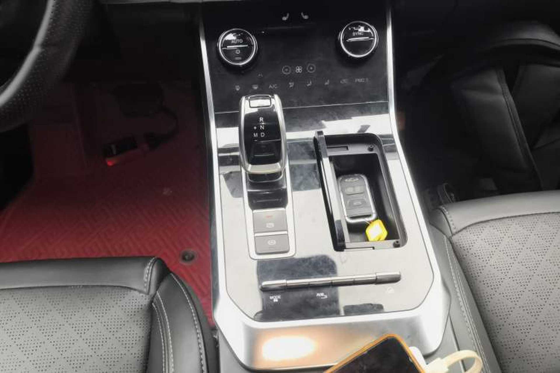 Used Chery Tiggo 8 2019 1.6 TGDI Automatic Luxury Model Gear Lever