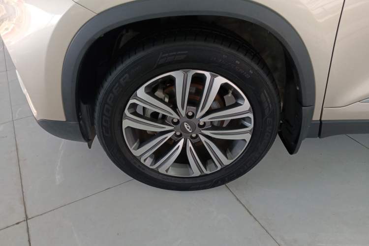 Used Chery Tiggo 8 2019 1.6 TGDI Automatic Elite Model Left Front Wheel Hub