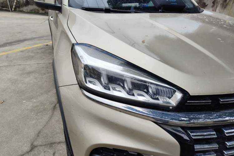 Used Chery Tiggo 8 2019 1.5 TCI Automatic Elite Model Right Front Headlight
