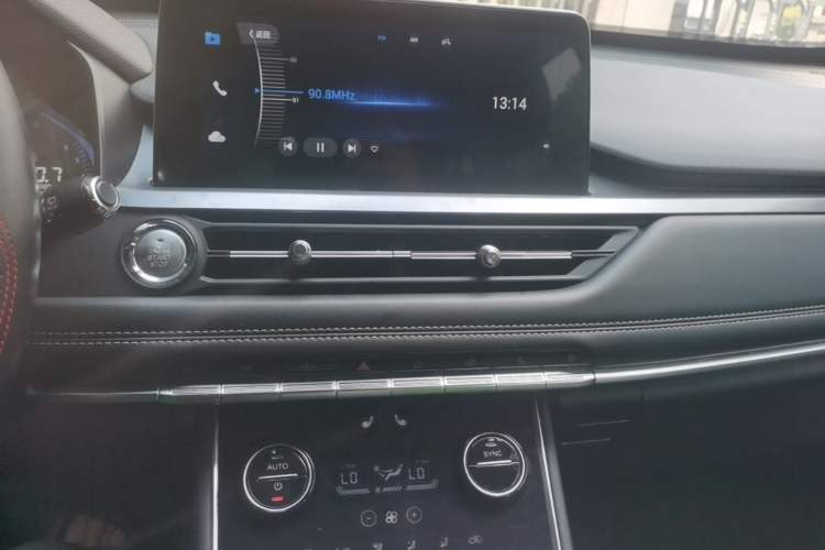 Used Chery Tiggo 8 2020 Facelifted Version 290TGDI Automatic Elite Edition Audio And AC Panel