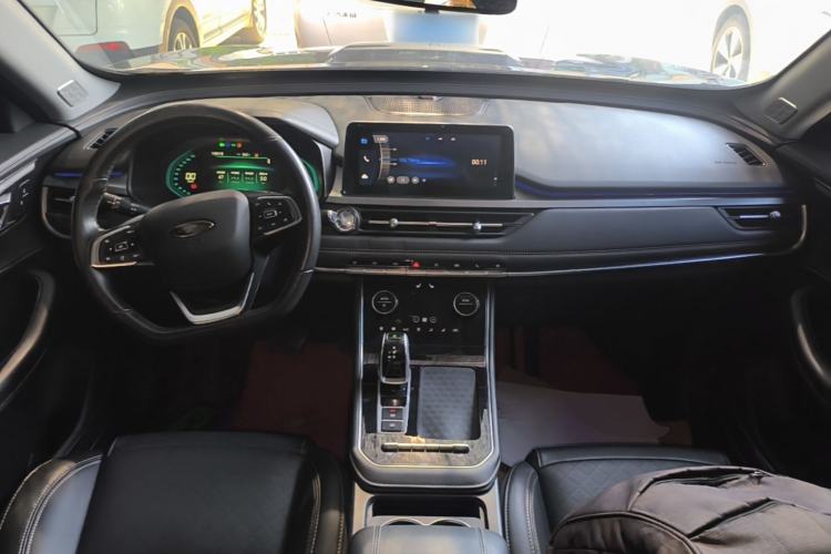 Used Chery Tiggo 8 2020 290TGDI Automatic Elite Edition Center Console