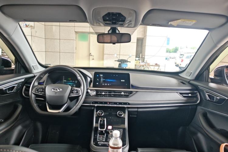 Used Chery Tiggo 8 2020 Facelifted Version 290TGDI Automatic Elite Edition Center Console