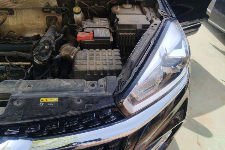 Used Chery Tiggo 8 2020 1.5 TCI Manual Special Edition 5 Seats Engine Bay Left