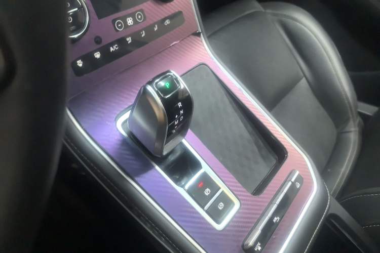 Used Chery Tiggo 8 2020 Facelifted Version 290TGDI Automatic Elite Edition Gear Lever