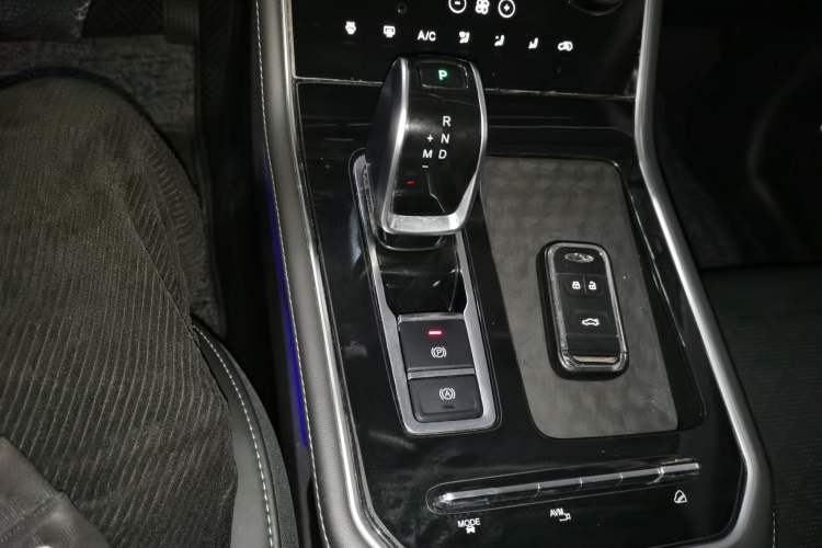 Used Chery Tiggo 8 2020 290TGDI Automatic Elite Edition Gear Lever