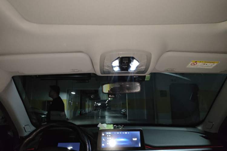 Used Chery Tiggo 8 2020 Facelifted Version 290TGDI Automatic Elite Edition Headliner