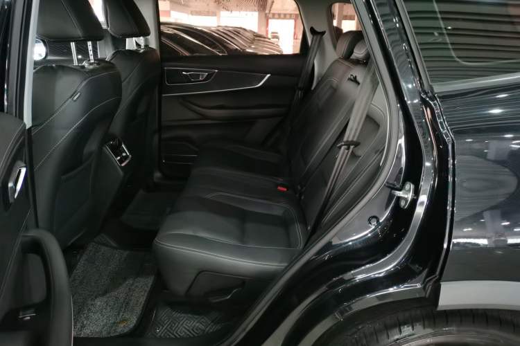 Used Chery Tiggo 8 2020 290TGDI Automatic Elite Edition Interior 4