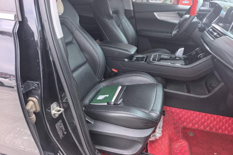 Used Chery Tiggo 8 2020 Revised Version 290TGDI Automatic Luxury Edition Interior 9