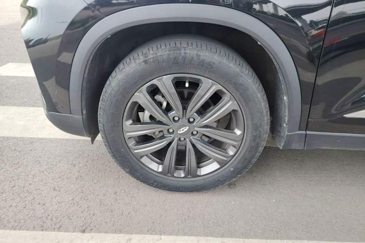Used Chery Tiggo 8 2020 1.5 TCI Automatic Exclusive Edition 7-Seater Left Front Wheel Hub