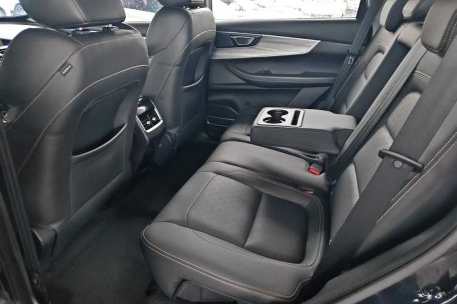 Used Chery Tiggo 8 2020 Revised Version 290TGDI Automatic Luxury Edition Left Rear Seat