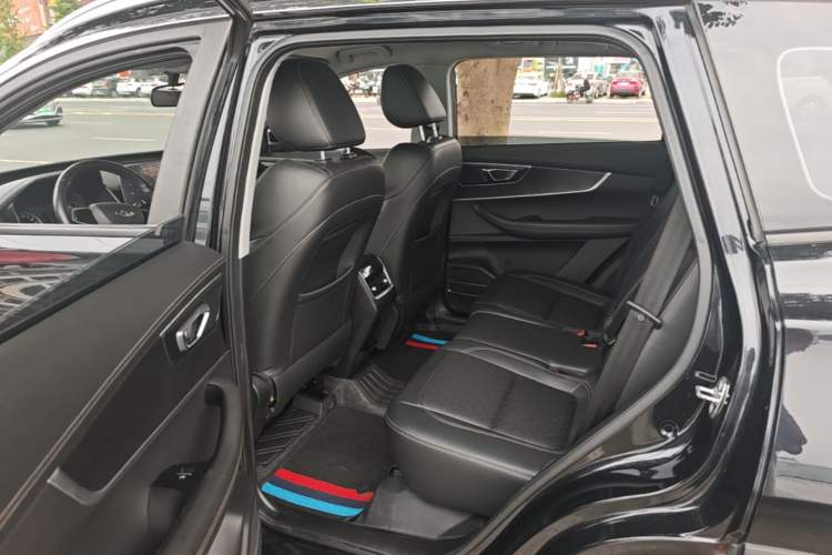Used Chery Tiggo 8 2020 1.5 TCI Automatic Exclusive Edition 7-Seater Left Rear Seat