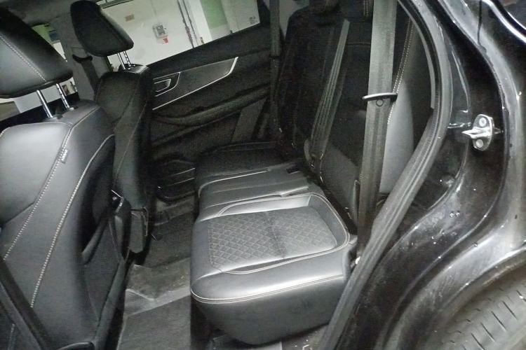 Used Chery Tiggo 8 2020 Facelifted Version 290TGDI Automatic Elite Edition Left Rear Seat