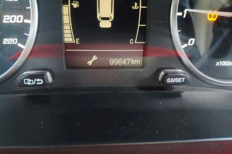 Used Chery Tiggo 8 2020 1.5 TCI Manual Special Edition 5 Seats Odometer Close Up