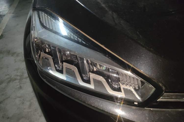 Used Chery Tiggo 8 2020 Facelifted Version 290TGDI Automatic Elite Edition Right Front Headlight