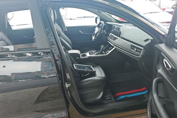 Used Chery Tiggo 8 2020 1.5 TCI Automatic Exclusive Edition 7-Seater Right Front Seat