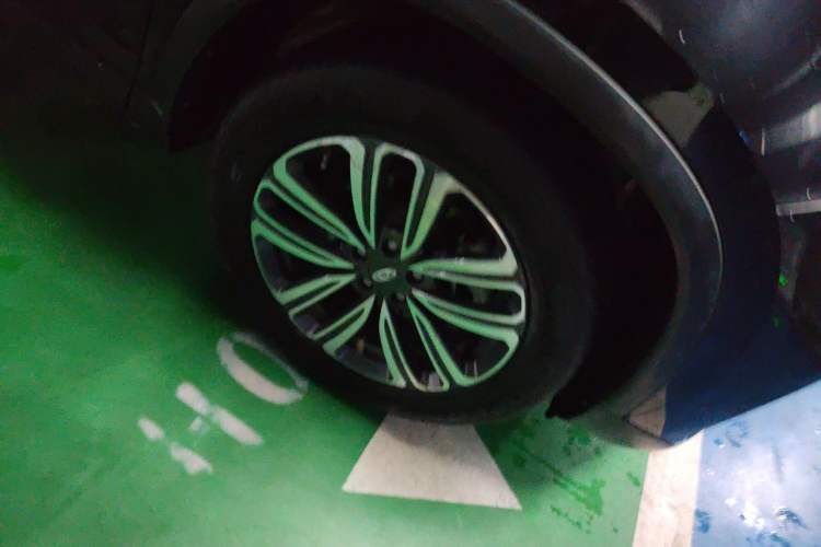 Used Chery Tiggo 8 2020 290TGDI Automatic Elite Edition Right Front Wheel Hub