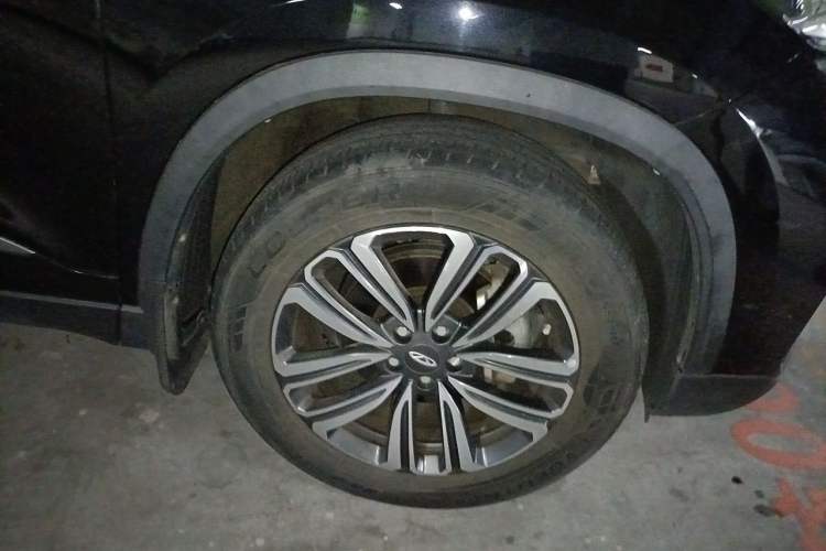 Used Chery Tiggo 8 2020 Facelifted Version 290TGDI Automatic Elite Edition Right Front Wheel Hub