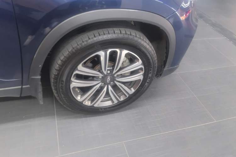 Used Chery Tiggo 8 2020 Facelifted Version 290TGDI Automatic Elite Edition Right Rear Wheel Hub