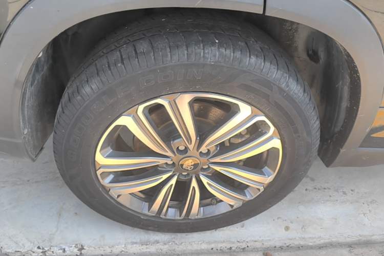 Used Chery Tiggo 8 2020 290TGDI Automatic Elite Edition Right Rear Wheel Hub