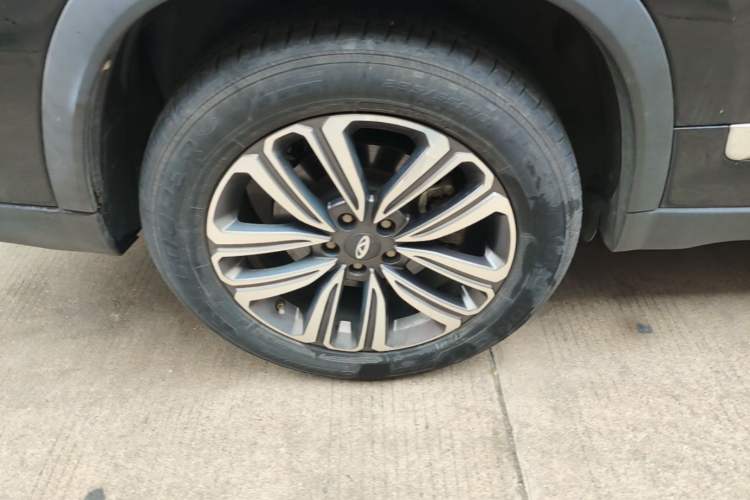 Used Chery Tiggo 8 2020 290TGDI Automatic Elite Edition Right Rear Wheel Hub