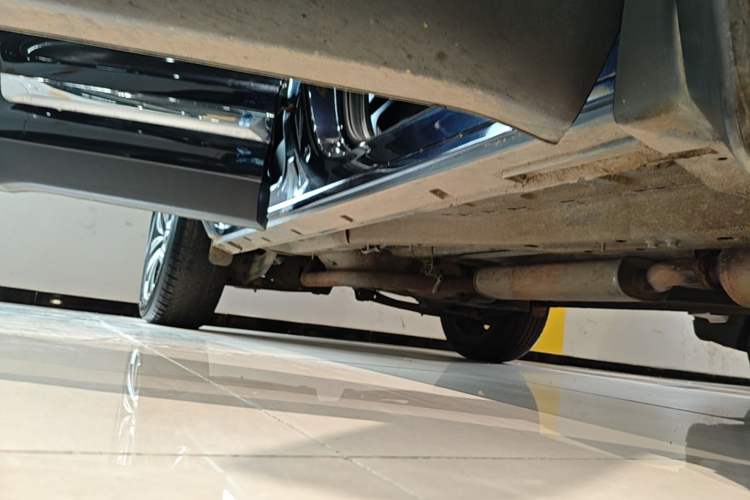 Used Chery Tiggo 8 2020 Facelifted Version 290TGDI Automatic Elite Edition Right Side Sill