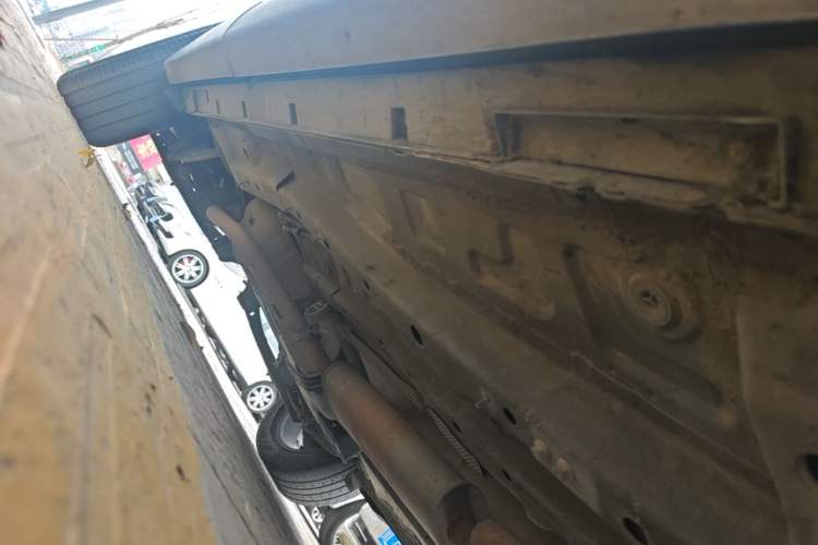 Used Chery Tiggo 8 2020 1.5 TCI Automatic Exclusive Edition 7-Seater Right Side Sill
