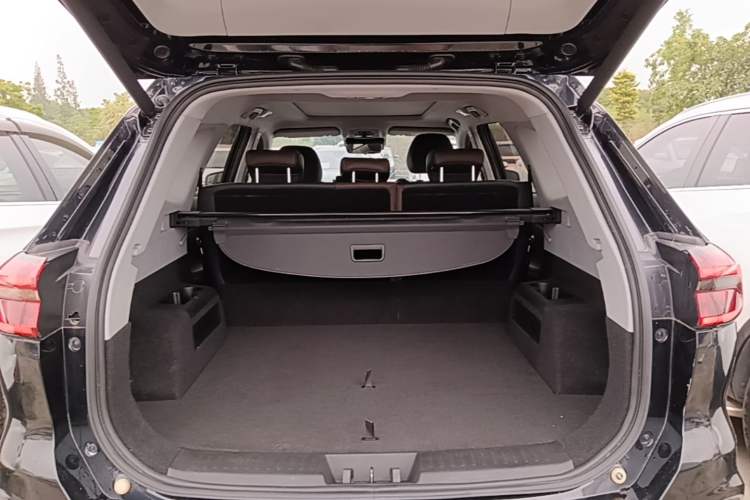 Used Chery Tiggo 8 2020 Revised Version 290TGDI Automatic Luxury Edition Trunk