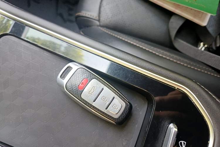 Used Chery Tiggo 8 2020 Revised Version 290TGDI Automatic Luxury Edition Vehicle Key