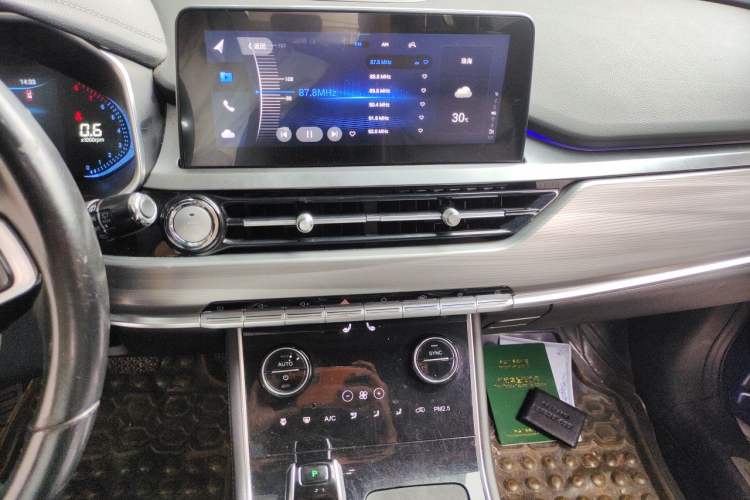 Used Chery Tiggo 8 2020 Revised Version 290TGDI Automatic Luxury Edition Audio And AC Panel