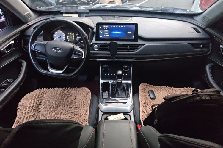 Used Chery Tiggo 8 2020 1.5 TCI Automatic Exclusive Edition 7-Seater Center Console