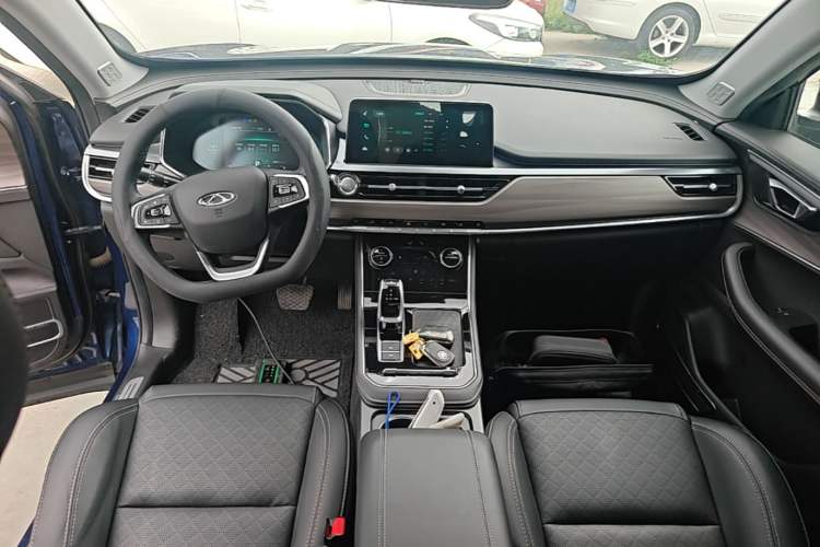 Used Chery Tiggo 8 2020 290TGDI Automatic Luxury Edition Center Console