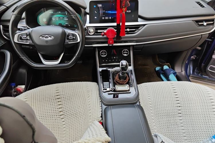 Used Chery Tiggo 8 2020 230TCI Manual Elite Edition Center Console
