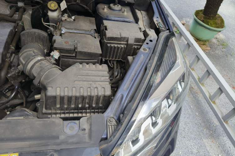 Used Chery Tiggo 8 2020 Facelifted Version 290TGDI Automatic Elite Edition Engine Bay Left