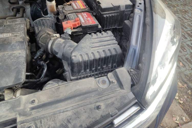 Used Chery Tiggo 8 2020 290TGDI Automatic Elite Edition Engine Bay Left