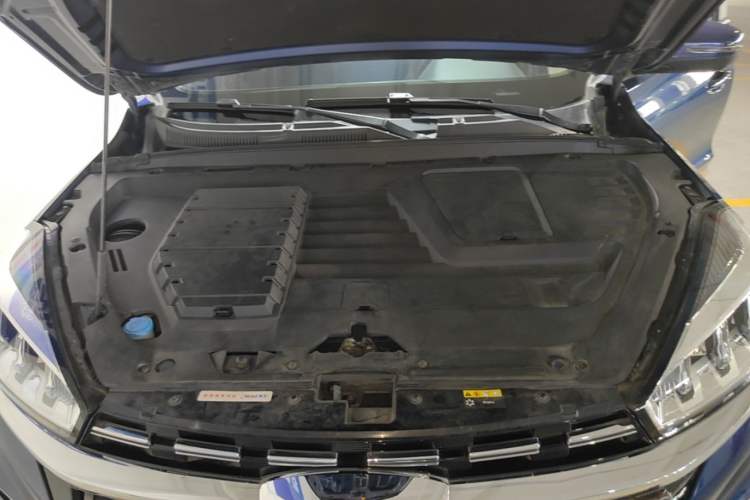 Used Chery Tiggo 8 2020 Revised Version 290TGDI Automatic Luxury Edition Engine Bay