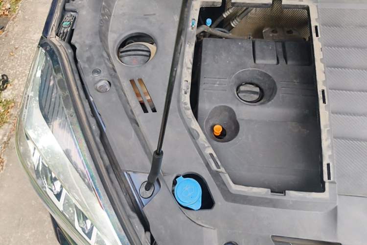 Used Chery Tiggo 8  Engine Bay Right