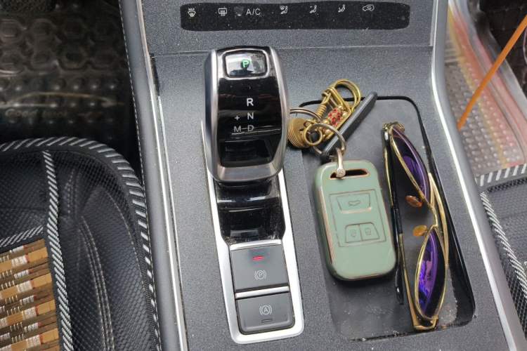 Used Chery Tiggo 8 2020 Facelifted Version 290TGDI Automatic Elite Edition Gear Lever