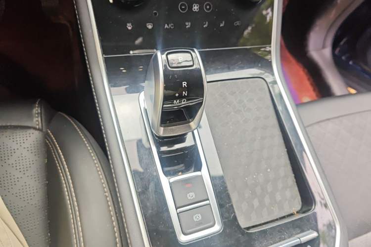 Used Chery Tiggo 8 2020 290TGDI Automatic Elite Edition Gear Lever