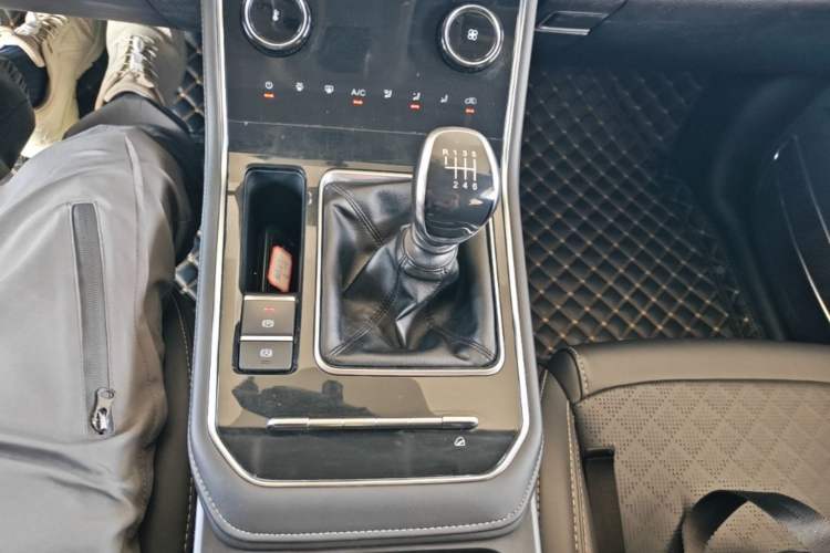 Used Chery Tiggo 8 2020 230TCI Manual Fashion Edition Gear Lever