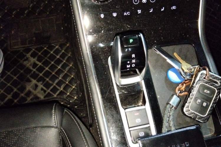 Used Chery Tiggo 8 2020 Facelifted Version 290TGDI Automatic Elite Edition Gear Lever
