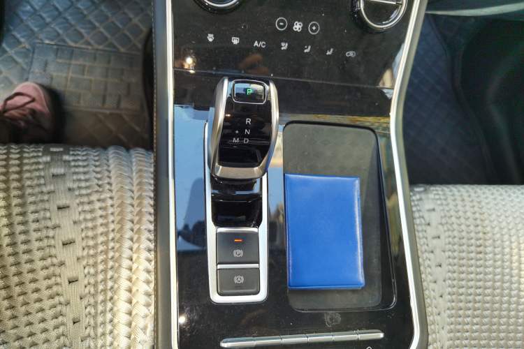 Used Chery Tiggo 8 2020 290TGDI Automatic Elite Edition Gear Lever
