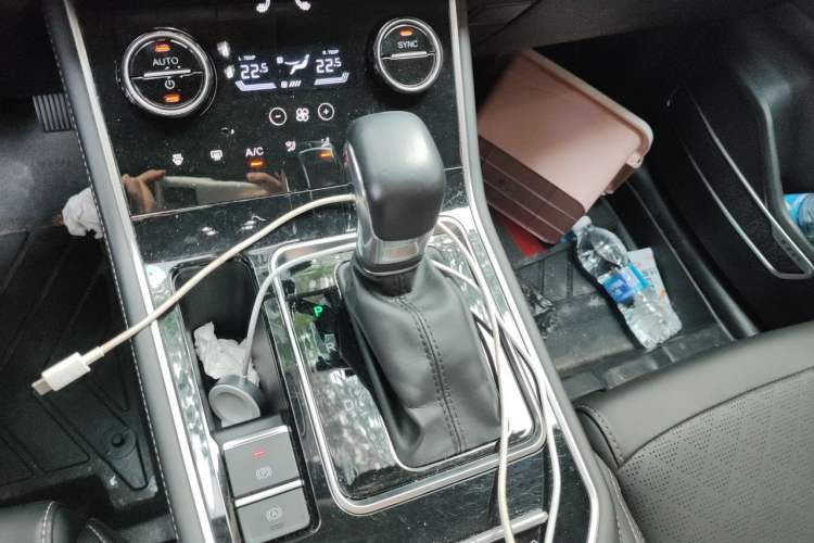 Used Chery Tiggo 8 2020 230TCI Automatic Elite Edition Gear Lever