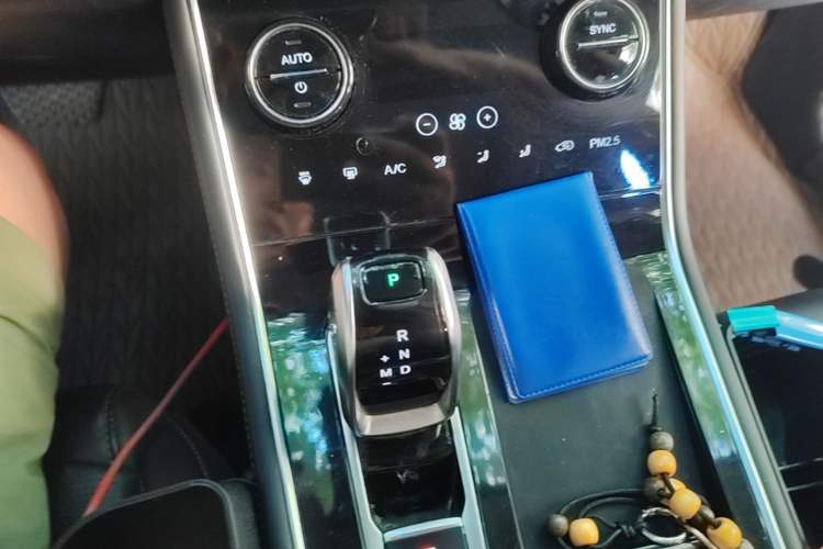 Used Chery Tiggo 8 2020 290TGDI Automatic Luxury Edition Gear Lever