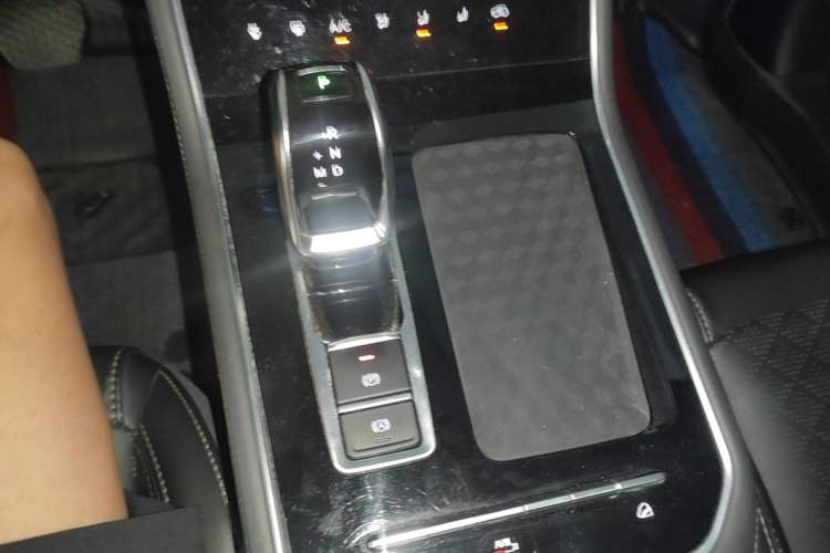 Used Chery Tiggo 8 2020 290TGDI Automatic Elite Edition Gear Lever