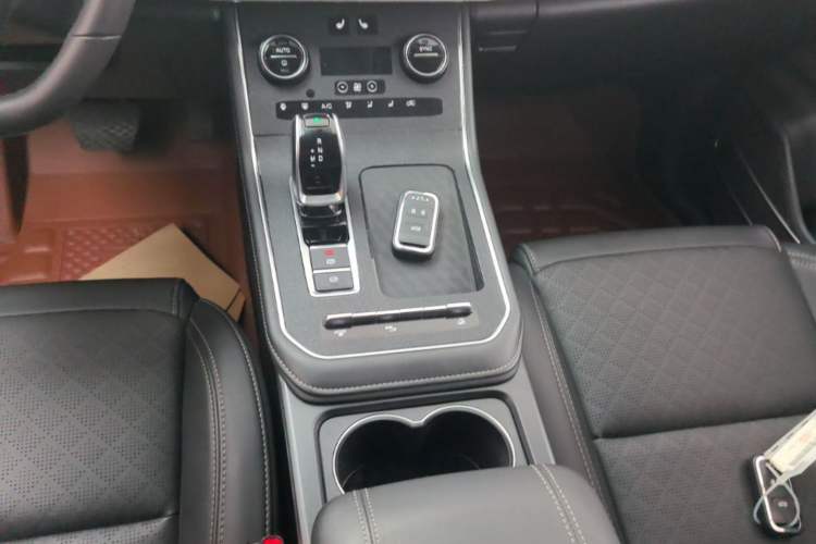 Used Chery Tiggo 8 2020 Facelifted Version 290TGDI Automatic Elite Edition Gear Lever