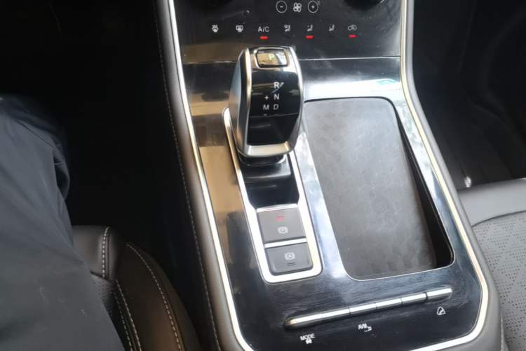 Used Chery Tiggo 8 2020 290TGDI Automatic Elite Edition Gear Lever