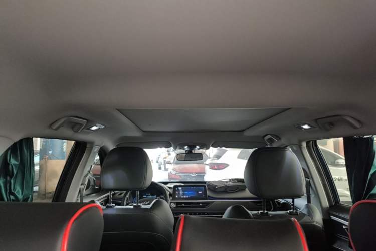 Used Chery Tiggo 8 2020 Facelifted Version 290TGDI Automatic Elite Edition Headliner