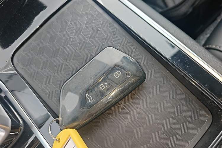 Used Chery Tiggo 8 2020 290TGDI Automatic Luxury Edition Interior 1